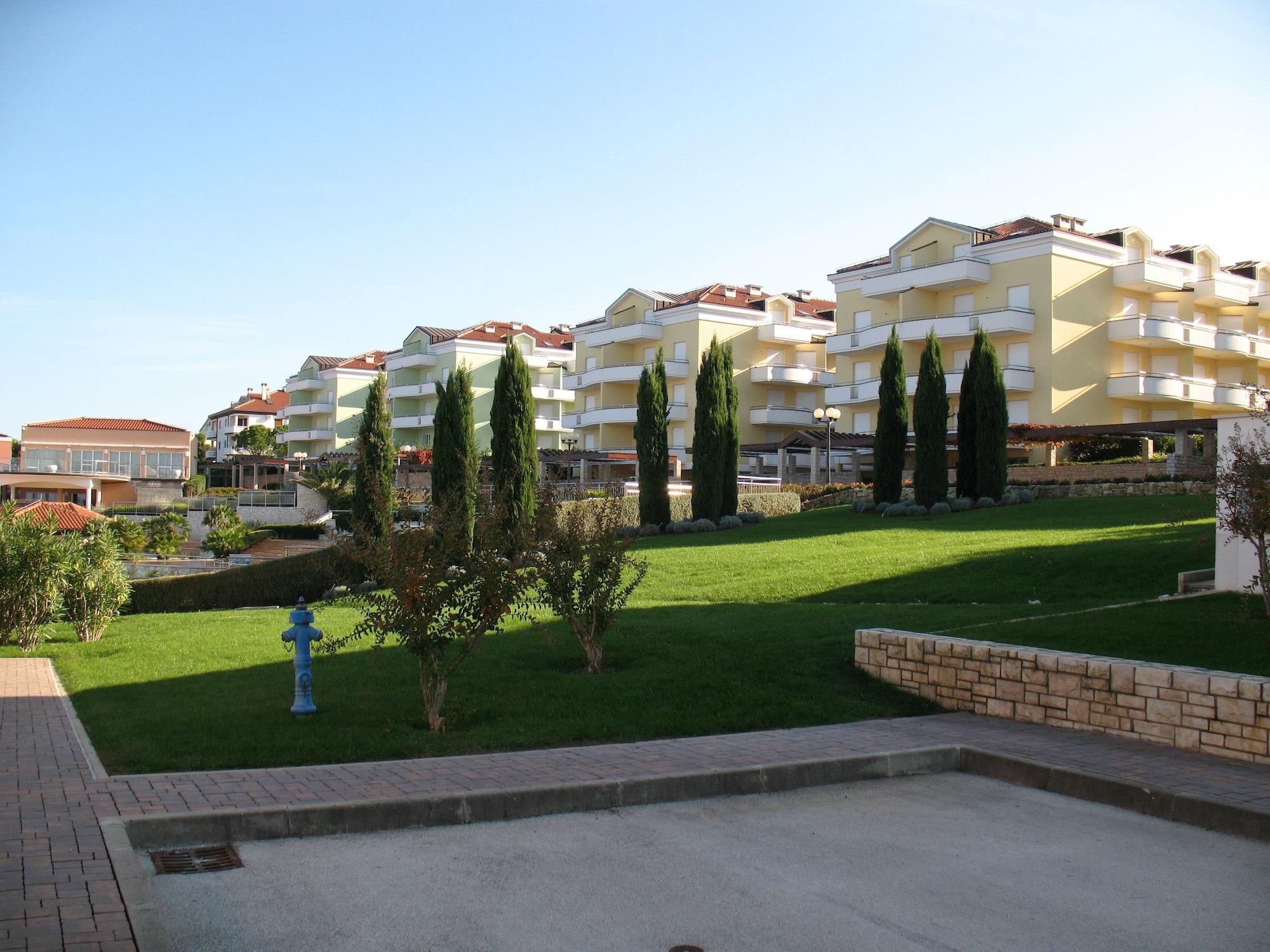 סבודרייה Skiper Apartments & Golf Resort מראה חיצוני תמונה