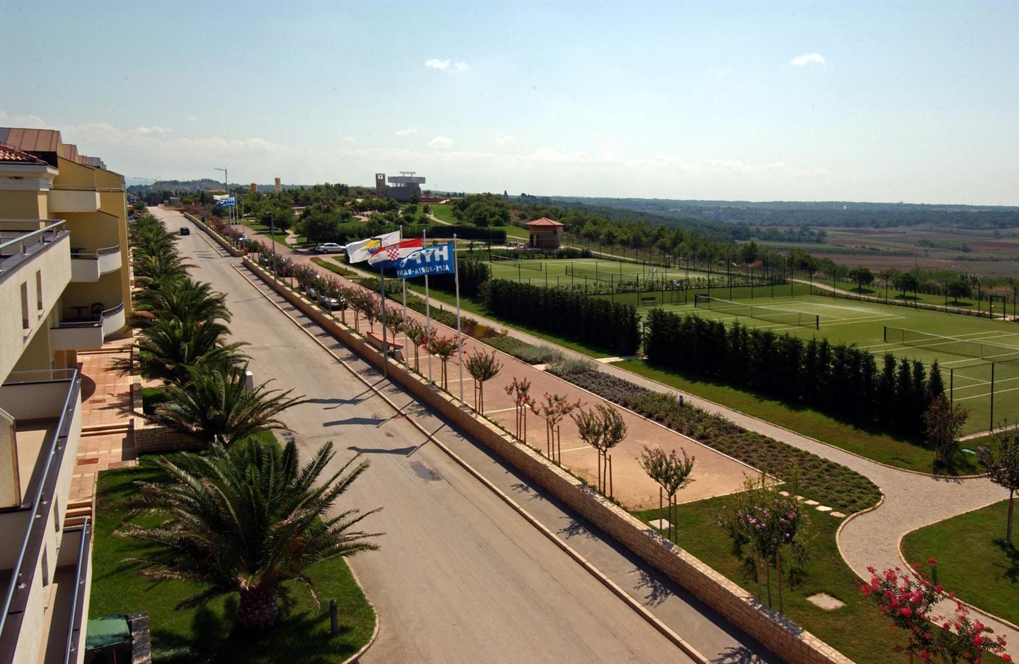 סבודרייה Skiper Apartments & Golf Resort מראה חיצוני תמונה