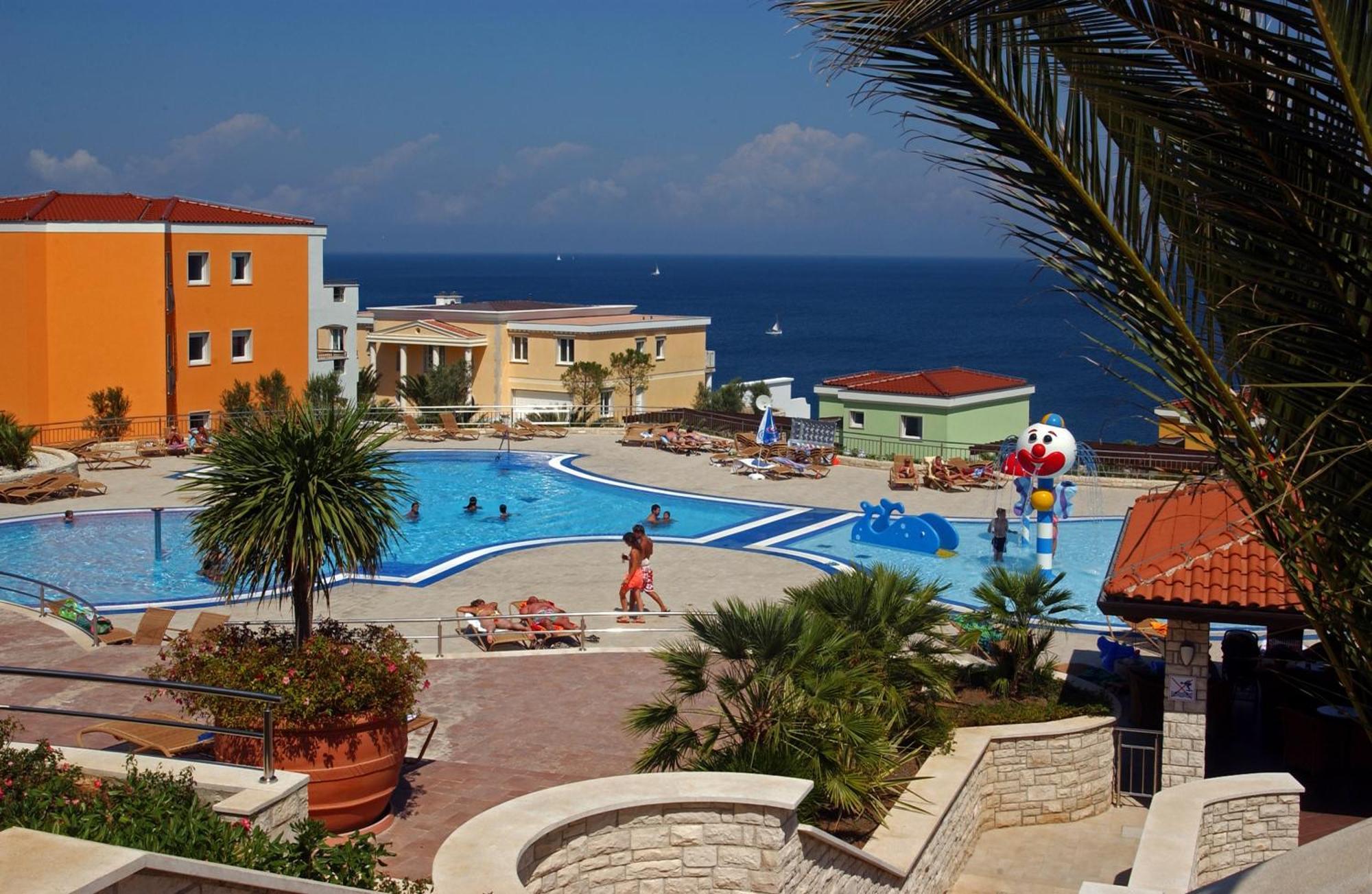 סבודרייה Skiper Apartments & Golf Resort מראה חיצוני תמונה
