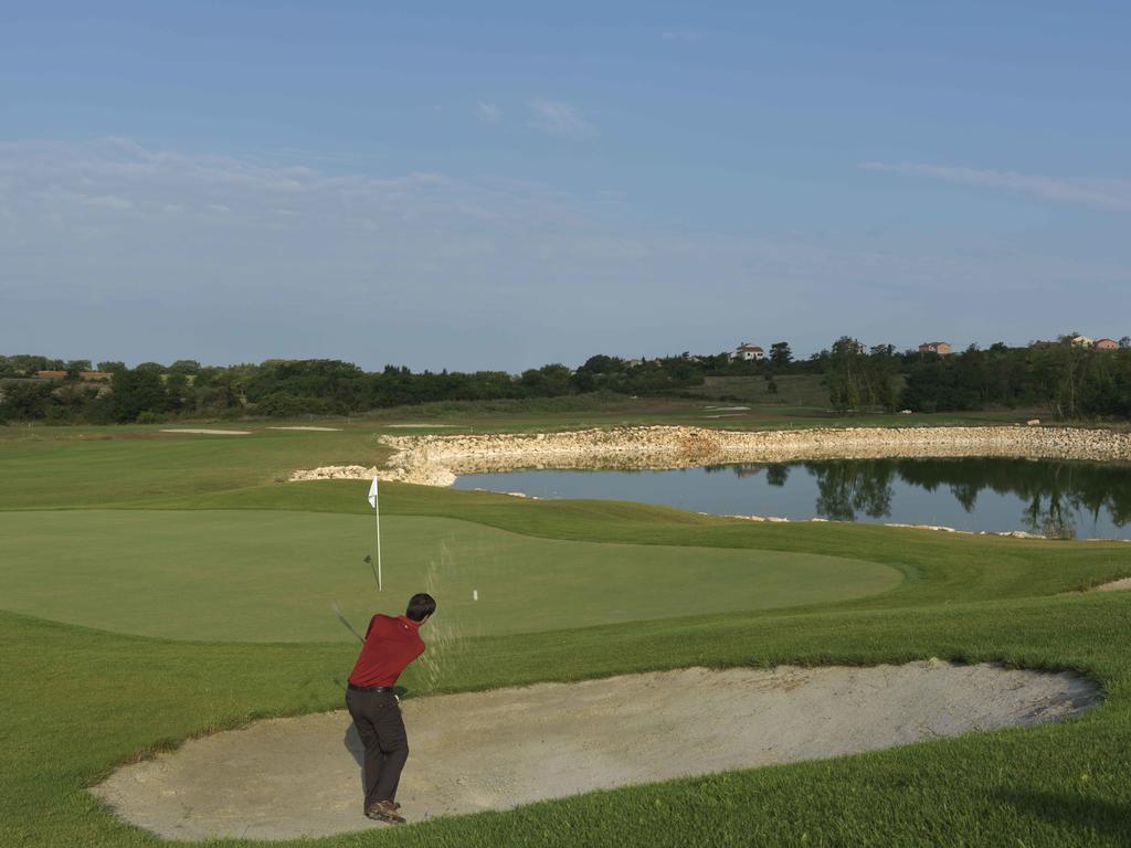 סבודרייה Skiper Apartments & Golf Resort מראה חיצוני תמונה